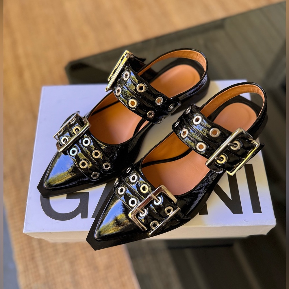 NEW GANNI Black Feminine Buckle Ballerina Flats size 7 US